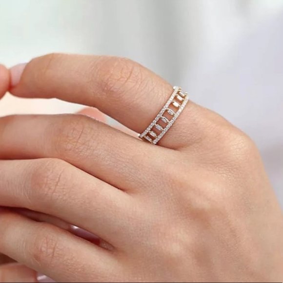 Hollowed-out Rectangle Cubic Zirconia Quality Ring - Picture 3 of 3